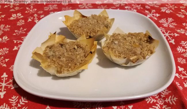 crumble topped mince pies