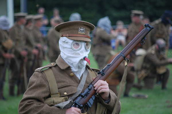 gasmask1.jpg