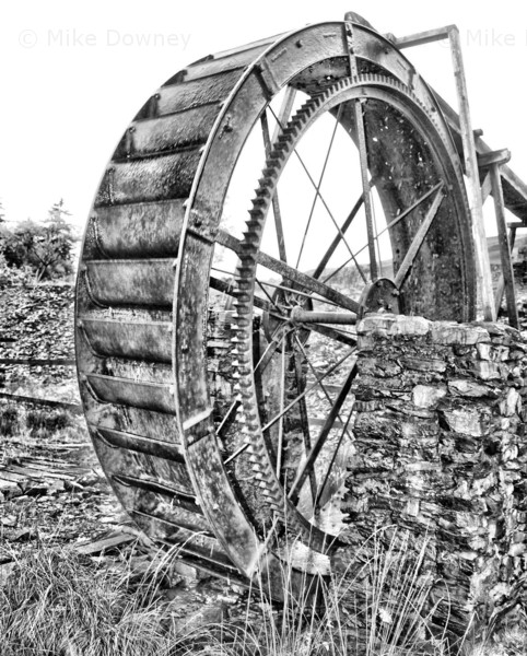 bw_wheel1.jpg